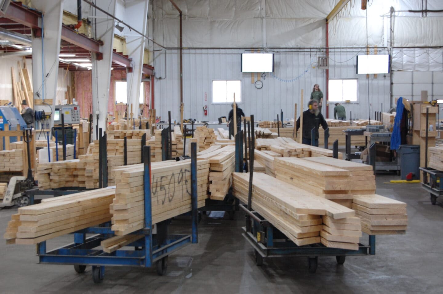 Organizing Lumber Truss Production on Carts